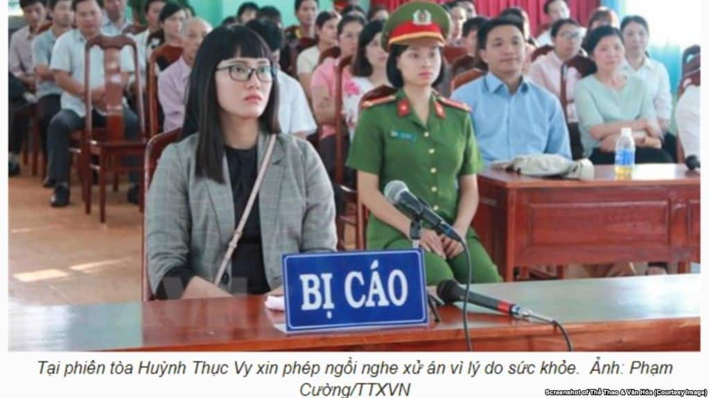 Huynh Thuc Vy at 11.30.18 trial_Source VOA Tieng Viet